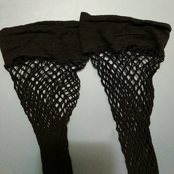 Lingerie top w/ garter straps and lace trim - Picture 6 of 6